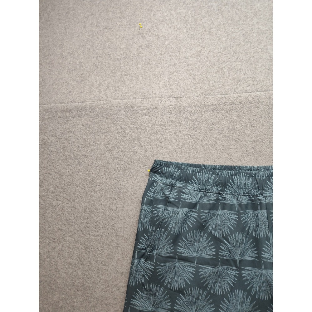 All In Motion Men Short M Blue Palm Print Elastic Waist Mid Rise Pull On Casual - Picture 2 of 16